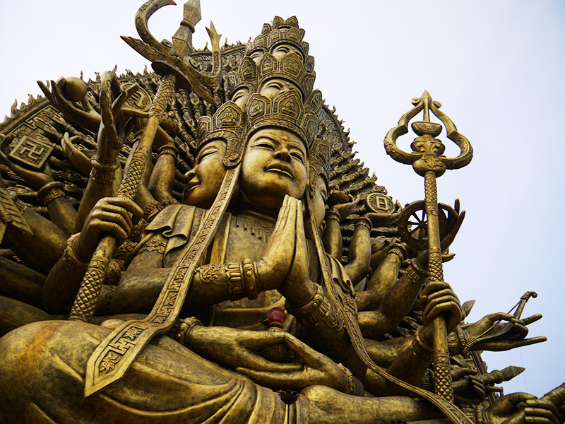 ベトナムの狂ったディズニーランド スイティエンパーク 巨大すぎるオブジェ編 べとまる